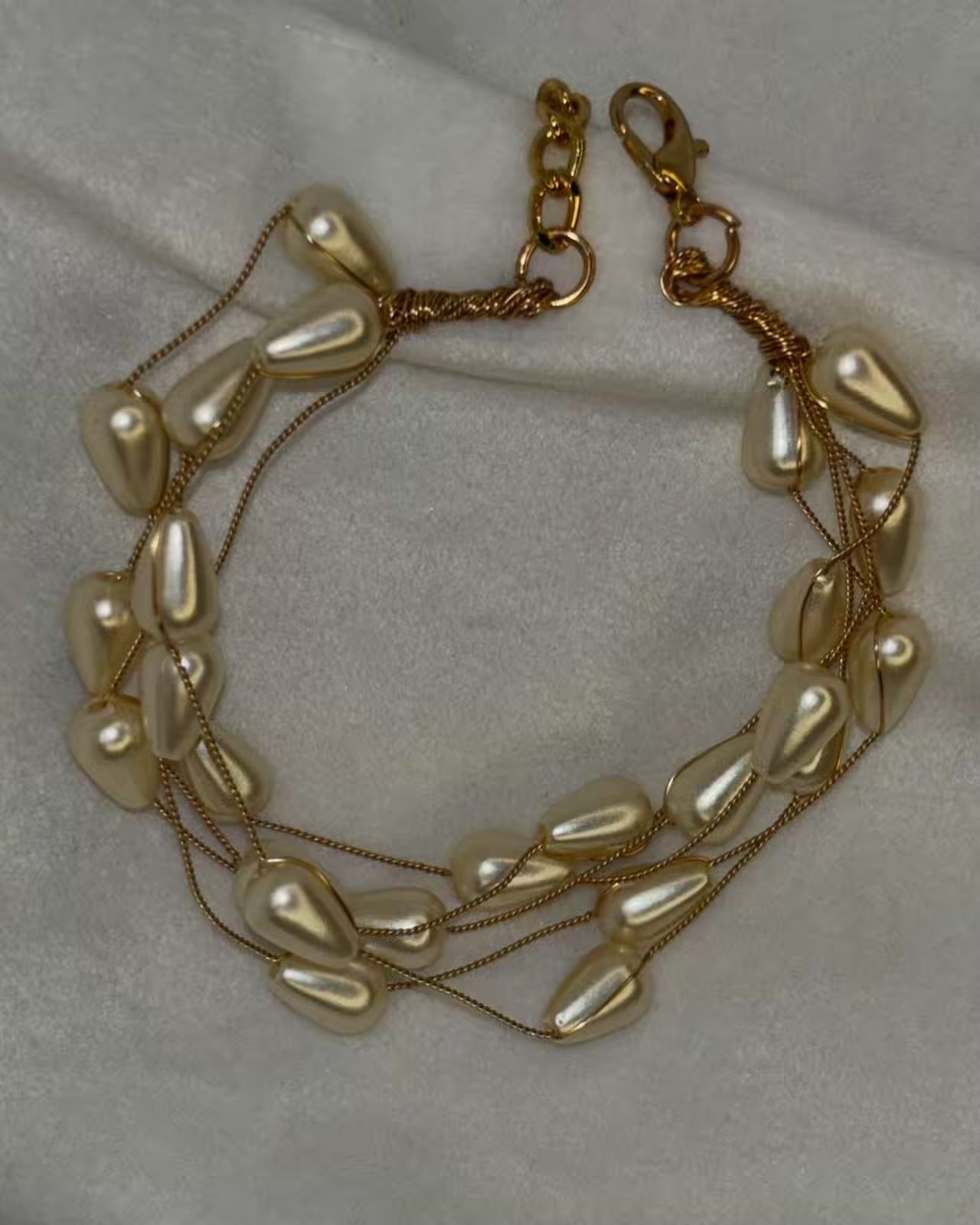 Long Pearls Wired Bracelet - Gold