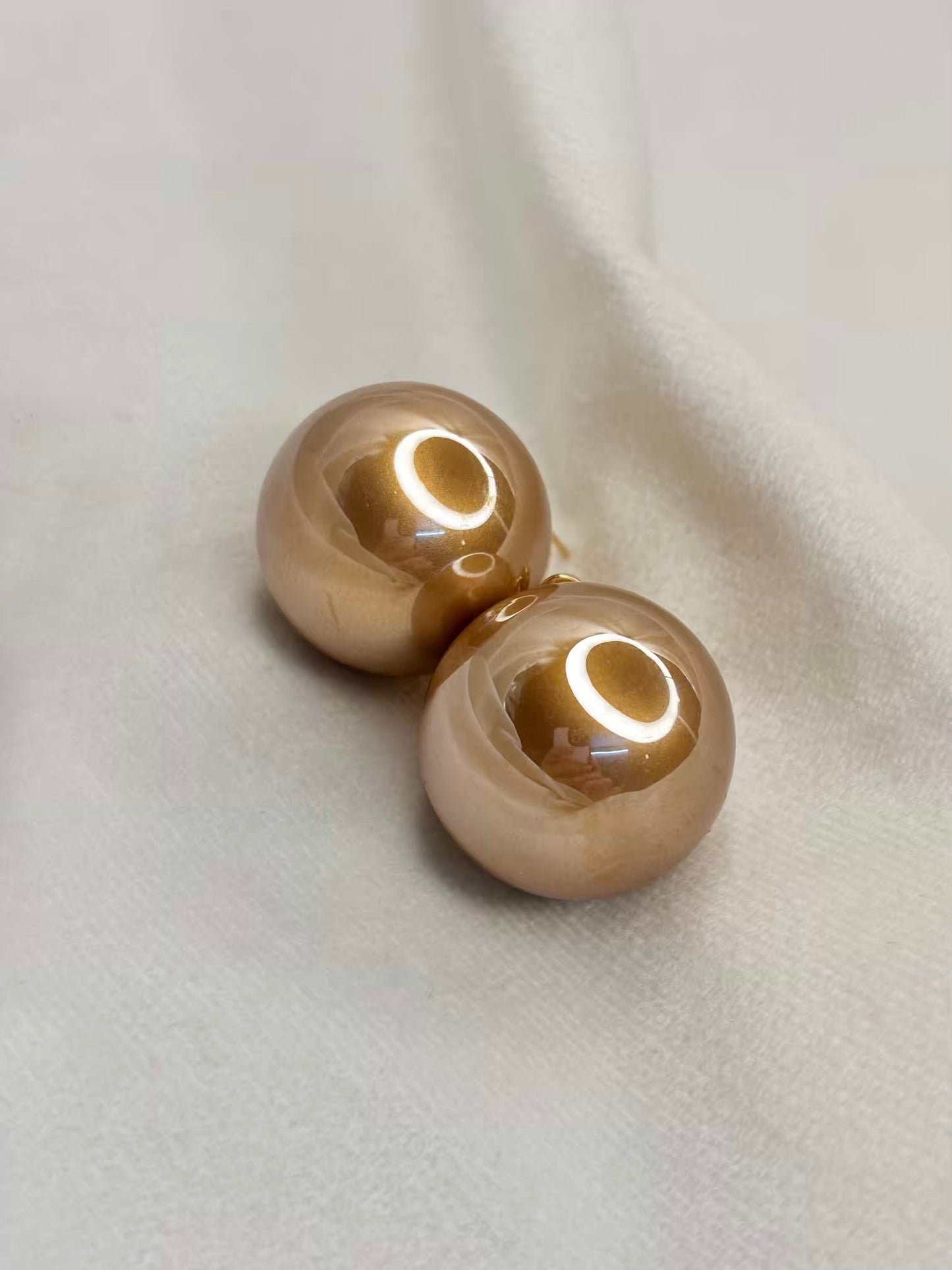 Gold Pearl Clip On Earrings - Gold Plated