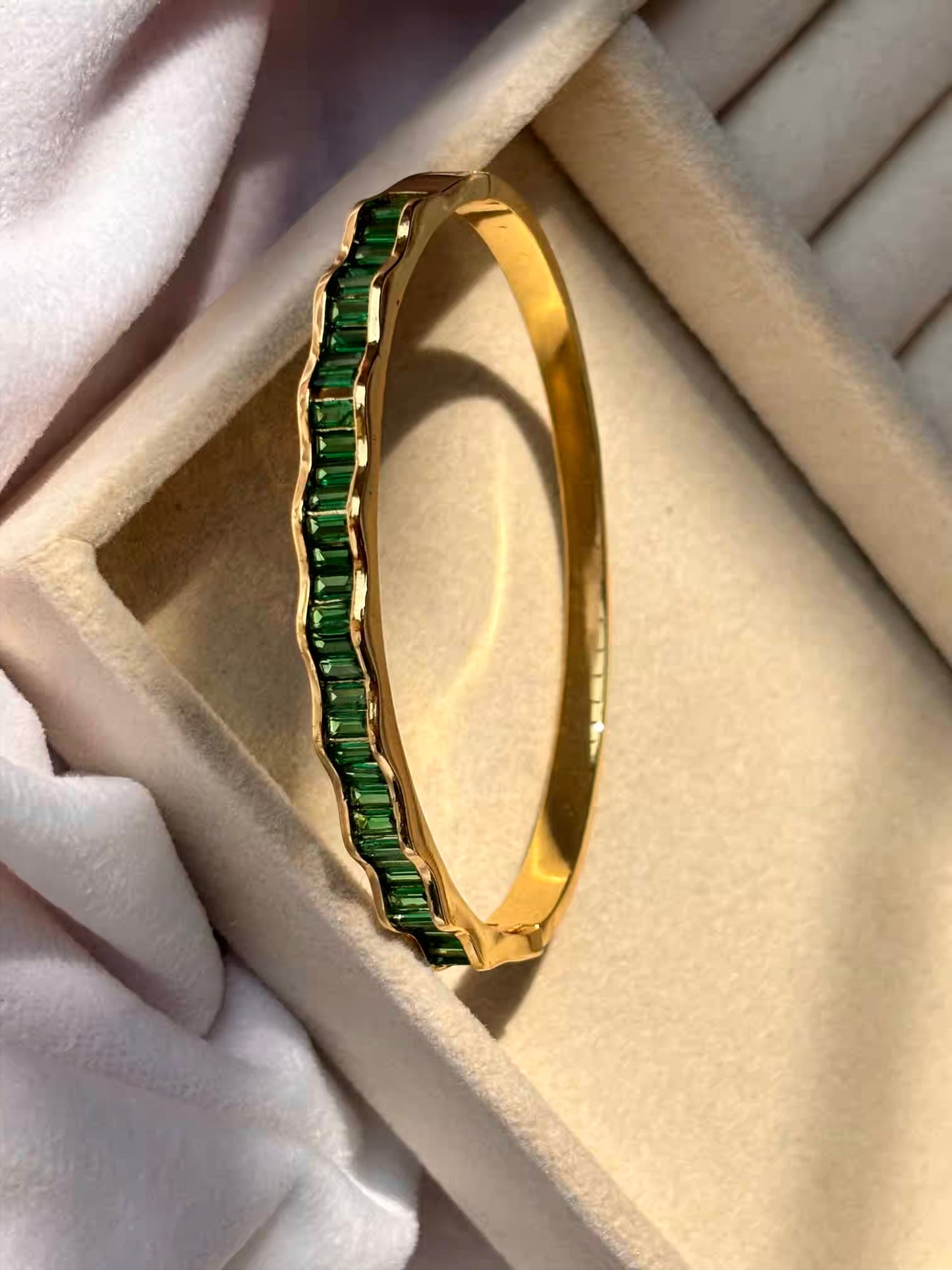 Emerald Green Premium Bracelet Bangle - Gold