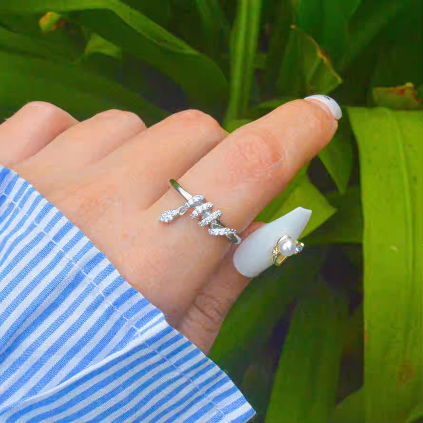 Snake Stones Ring - Silver  ( Adjustable )