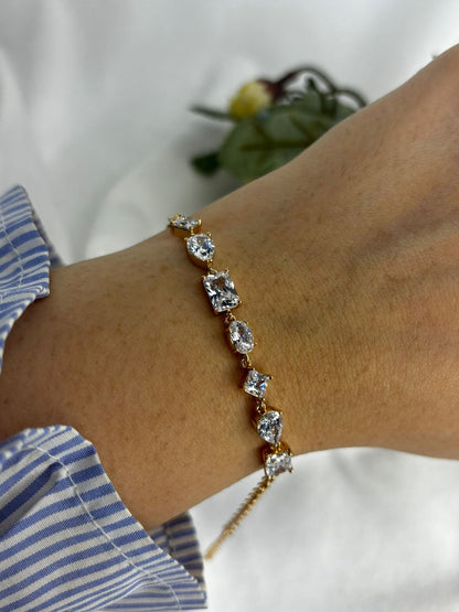 Sleek Geometric Tennis Bracelet with Loaded Diamond (2.8 Size )