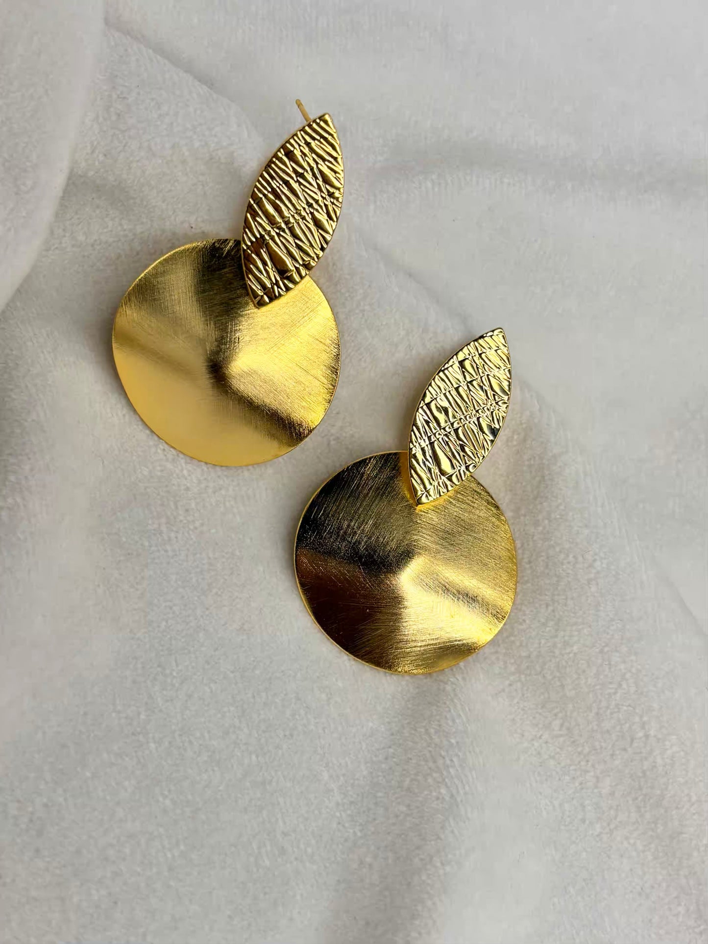 Gold Dish Leaf Earrings Studs - Gold Plated