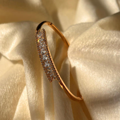 Solitaire Diamonds Bracelet 18k Gold Plated Bangle