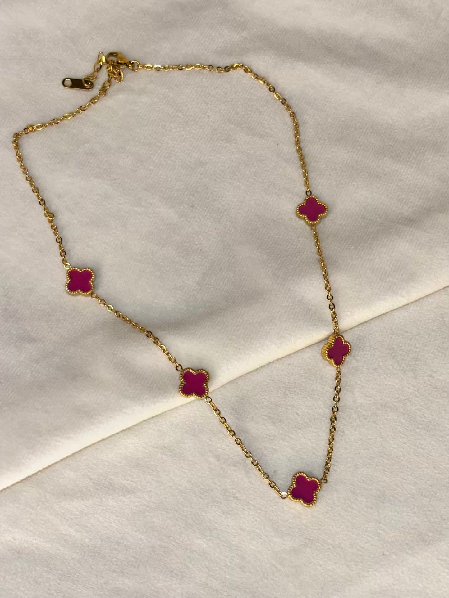 Magenta Pink 5 Clover Necklace - Gold Plated