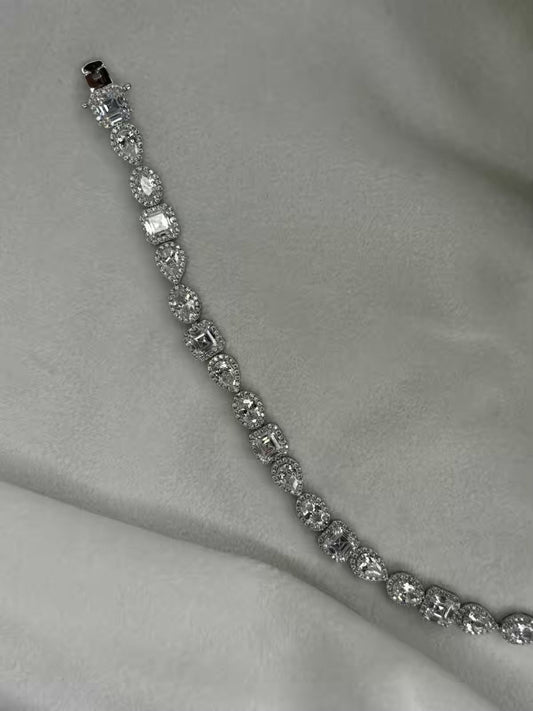 Geometric Tennis Bracelet with Diamond (2.8 Size )