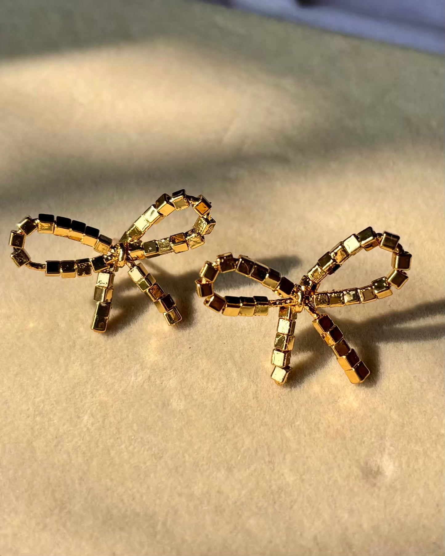 Bow Style Earrings - Gold