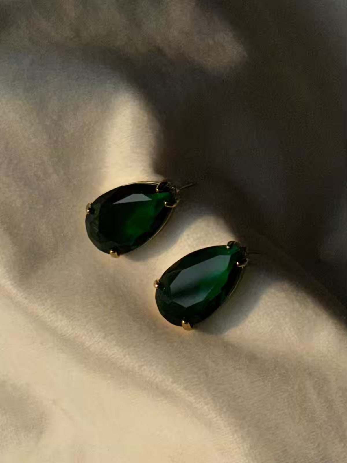 Drop Emerald Green Studs Earrings Studs - Gold Plated