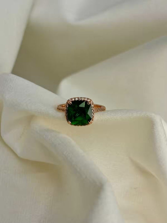 Green Emerald Cushion Ring( Rose Gold )