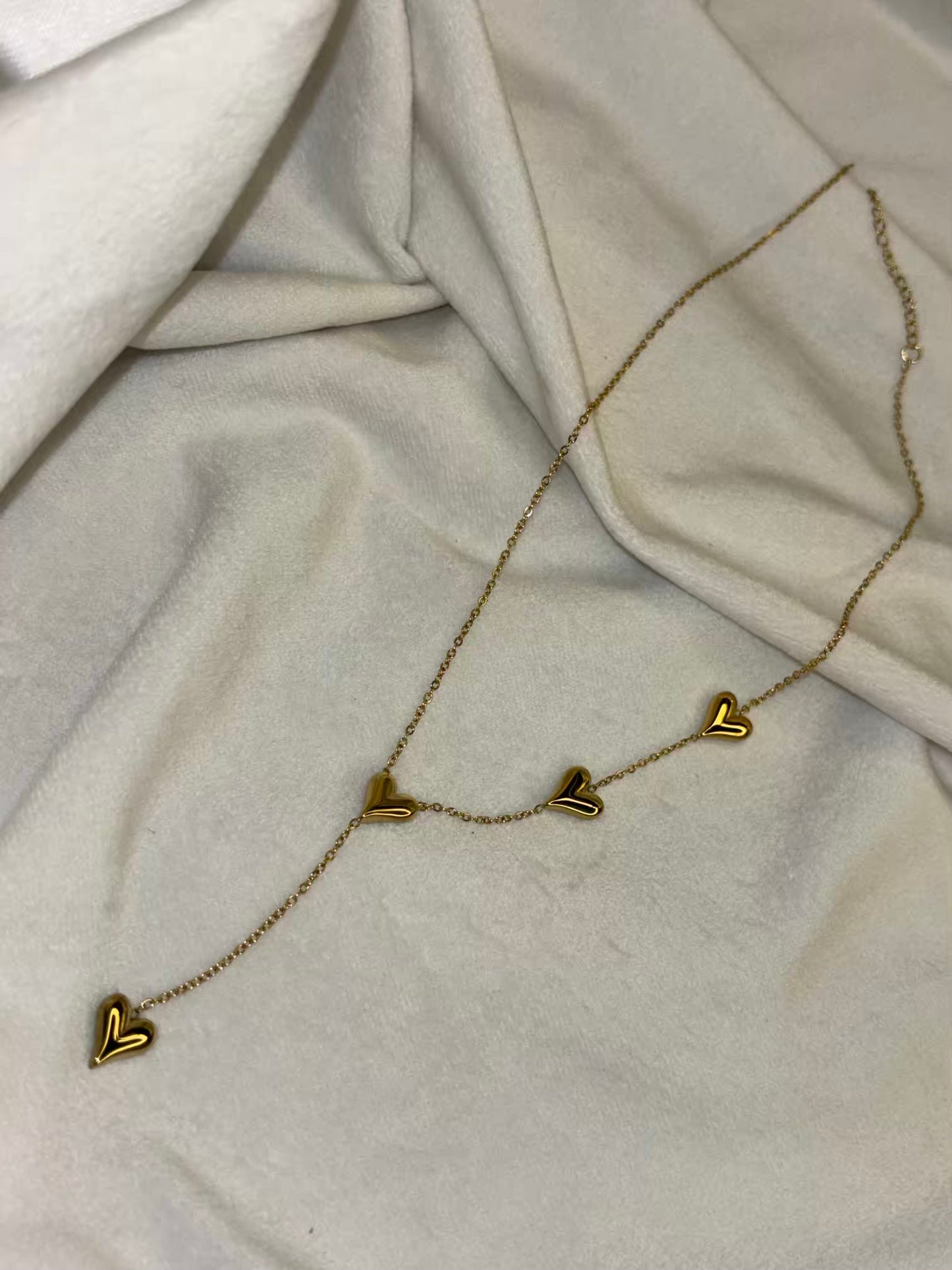 Hearts Shaped Necklace ( Gold Plated )