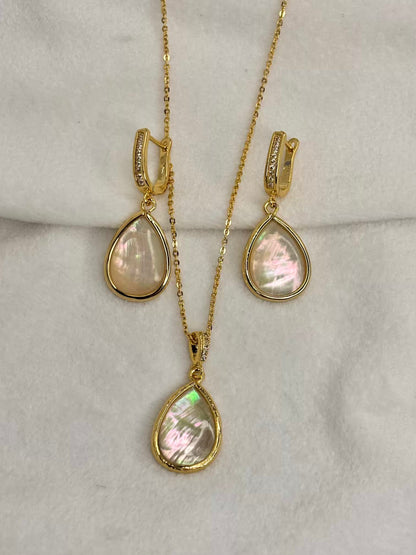 Rainbow Holographic Pearl Tear Drop Necklace with Ear Studs  Gold Plated )