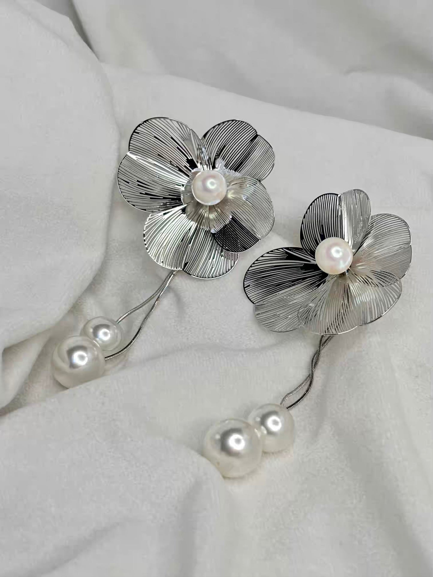 Wired Flower Fresh Pearls Earrings Studs - Silver Plated