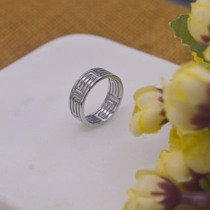 Silver Toned Maze Couple Ring Band / Men Promise Ring