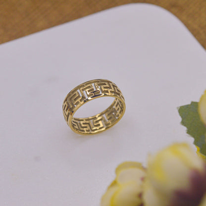 Gold Maze of Love 18K plated Ring Band