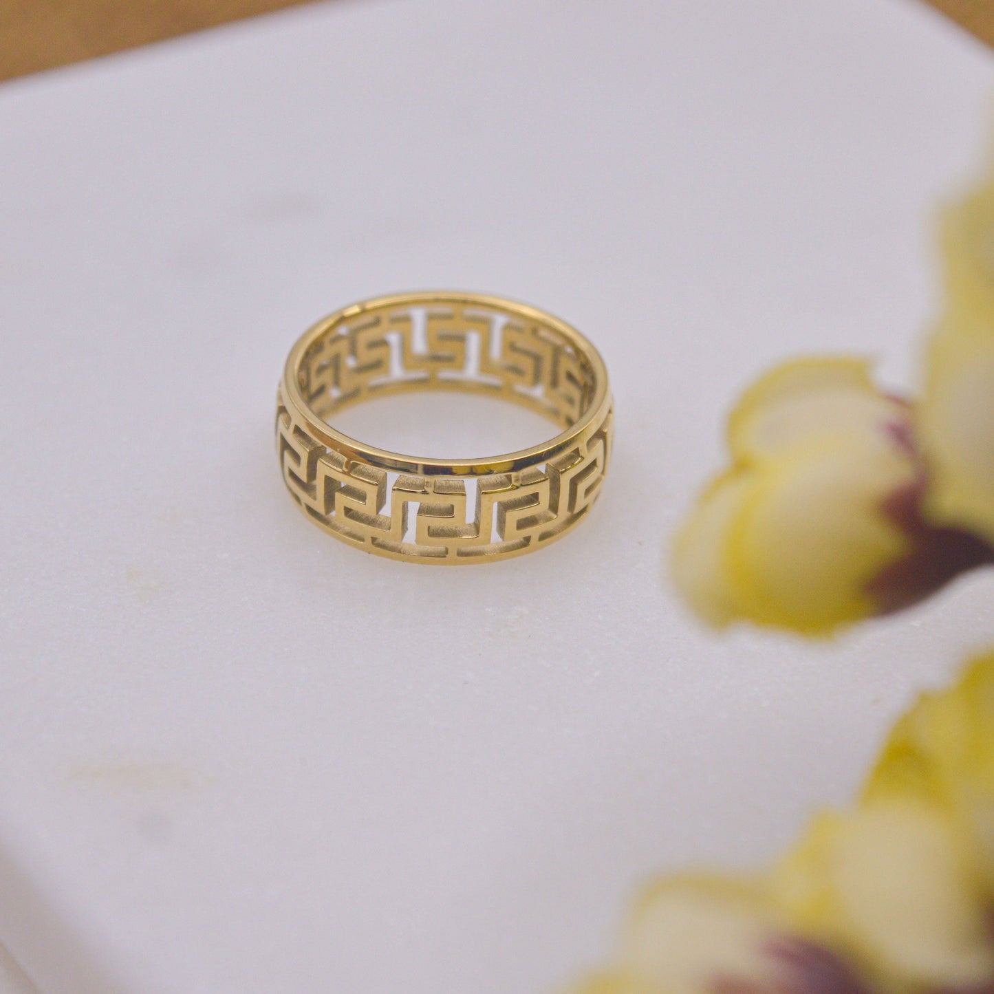 Gold Maze of Love 18K plated Ring Band