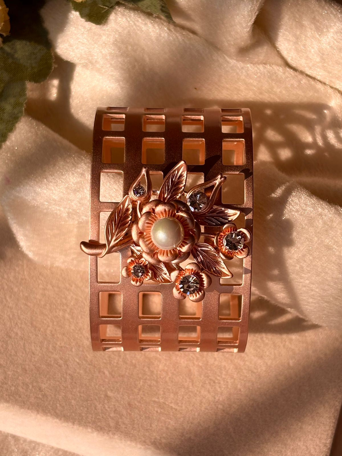 Demeter’s Pearly Flower Bracelet Bangle -  Rose Gold