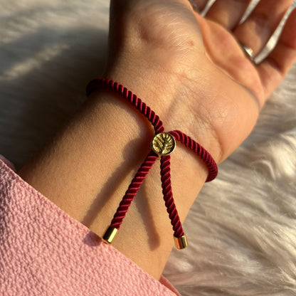 Feathers Bracelet in Maroon Band