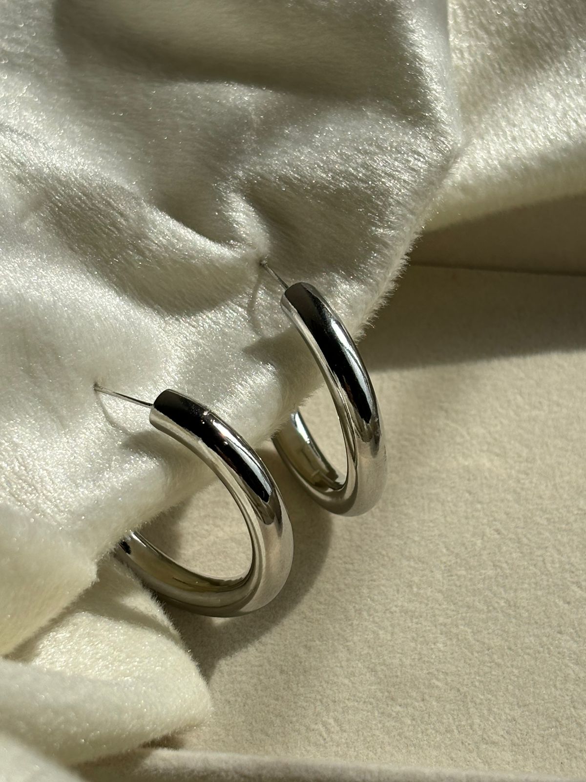 Diana Hoops Earrings - Silver Plated