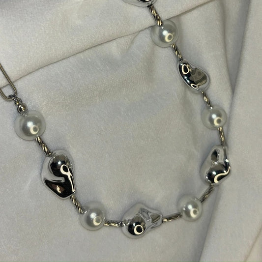 Wave Pearl Necklace