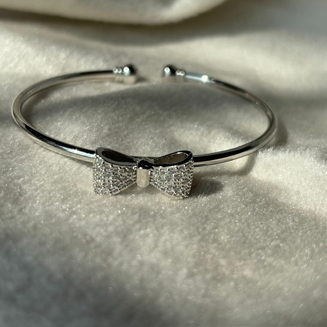 Cute Bow Arc Bracelet - Silver