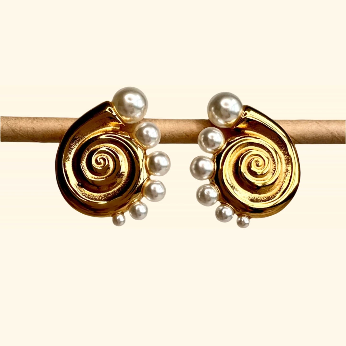 Swirls & Pearls