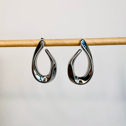 Irregularly Chic Earring - Silver