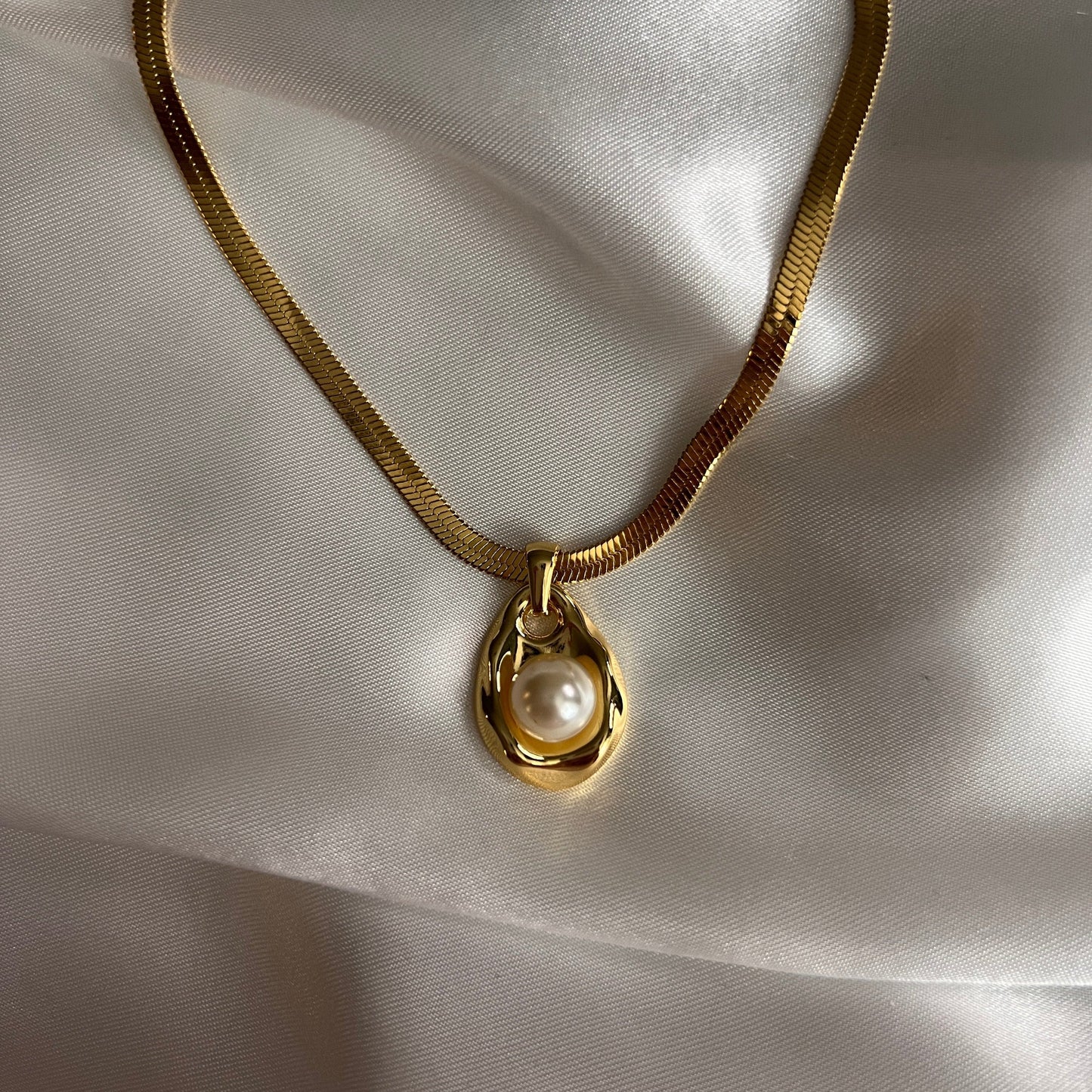 Gold Pearl Necklace