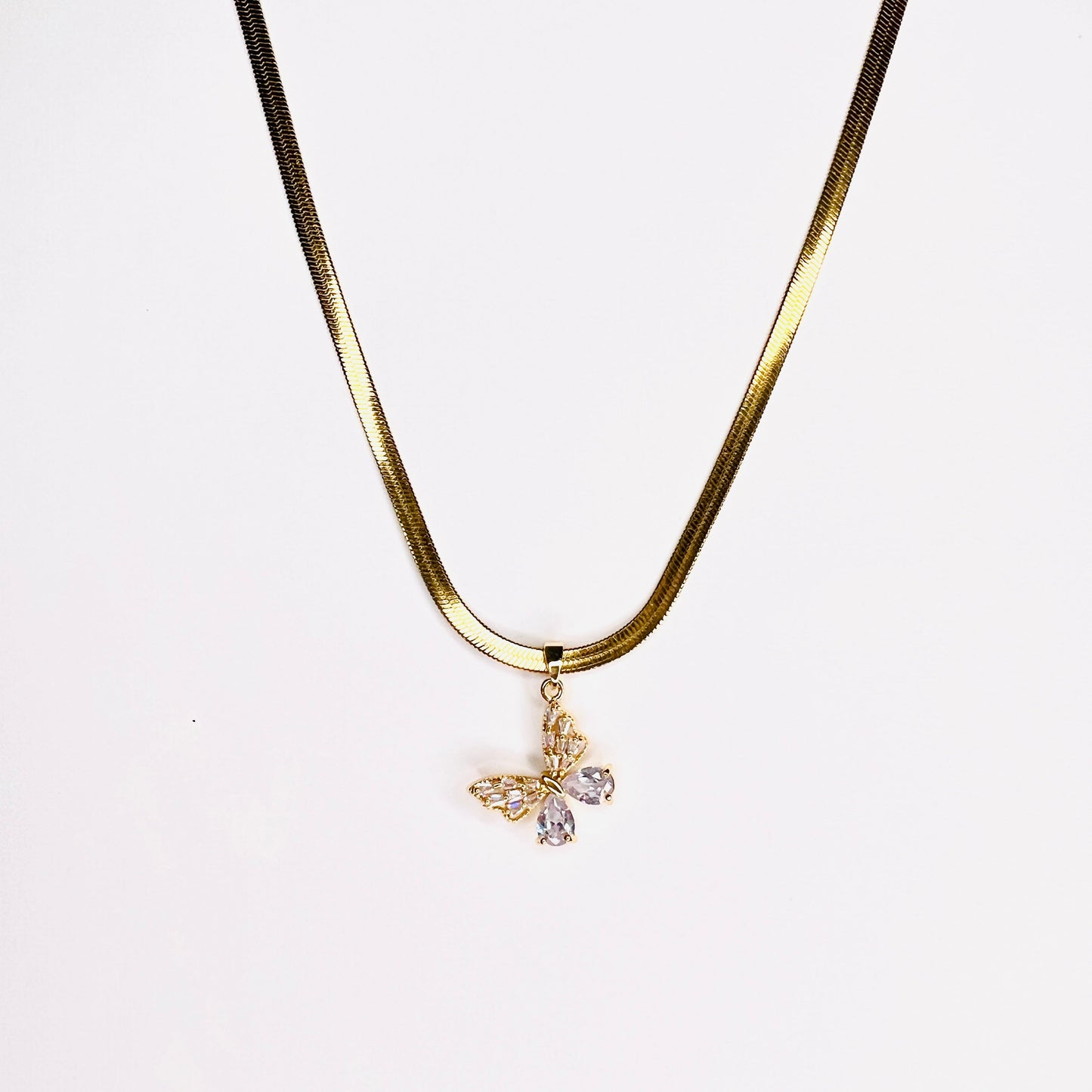 Fluttering Beauty Necklace