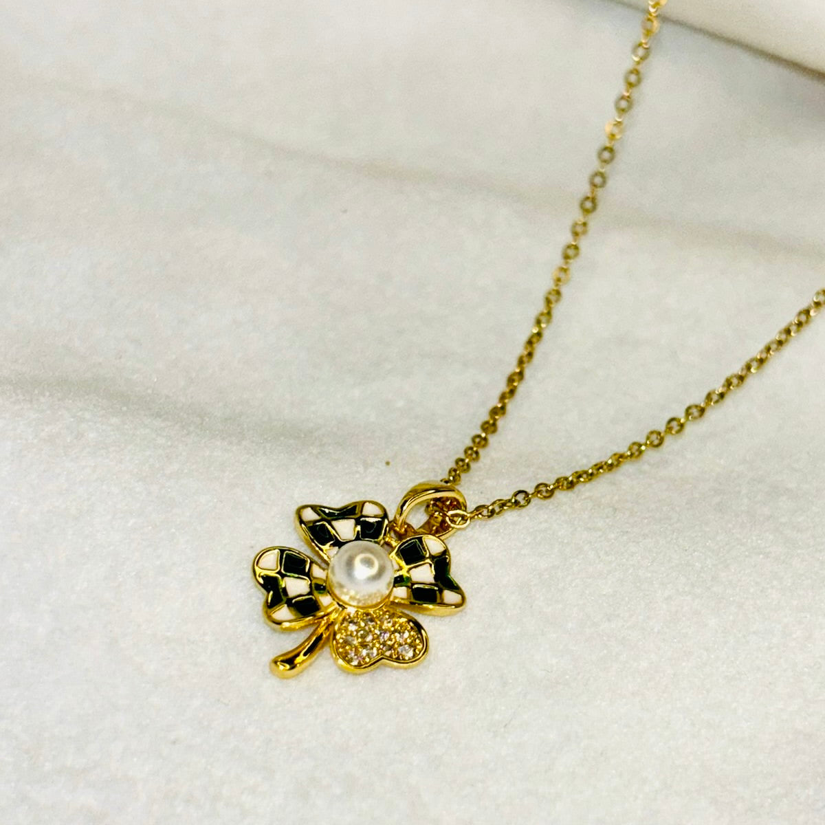 Flower Pendant Necklace