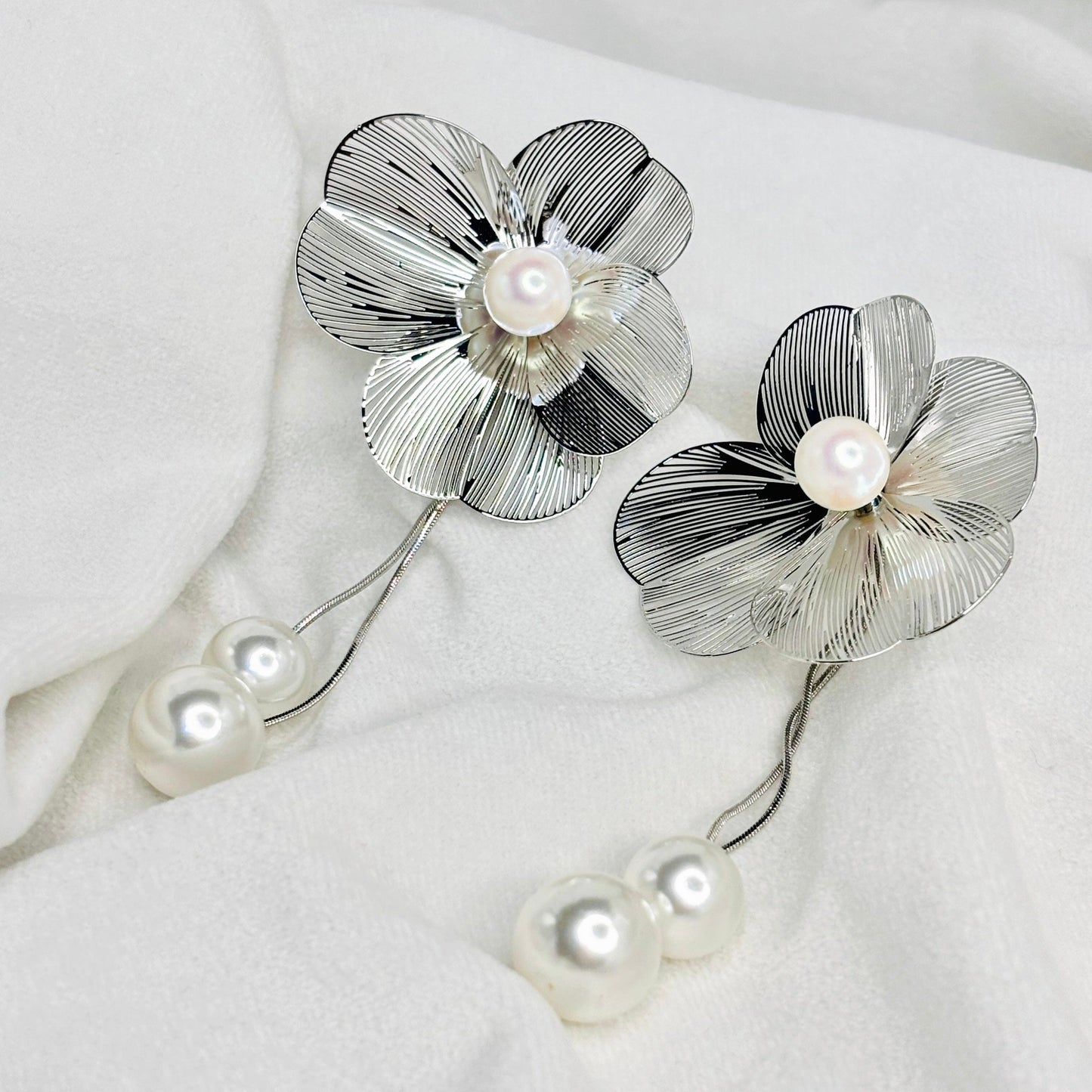 Bloom Dangle Earrings