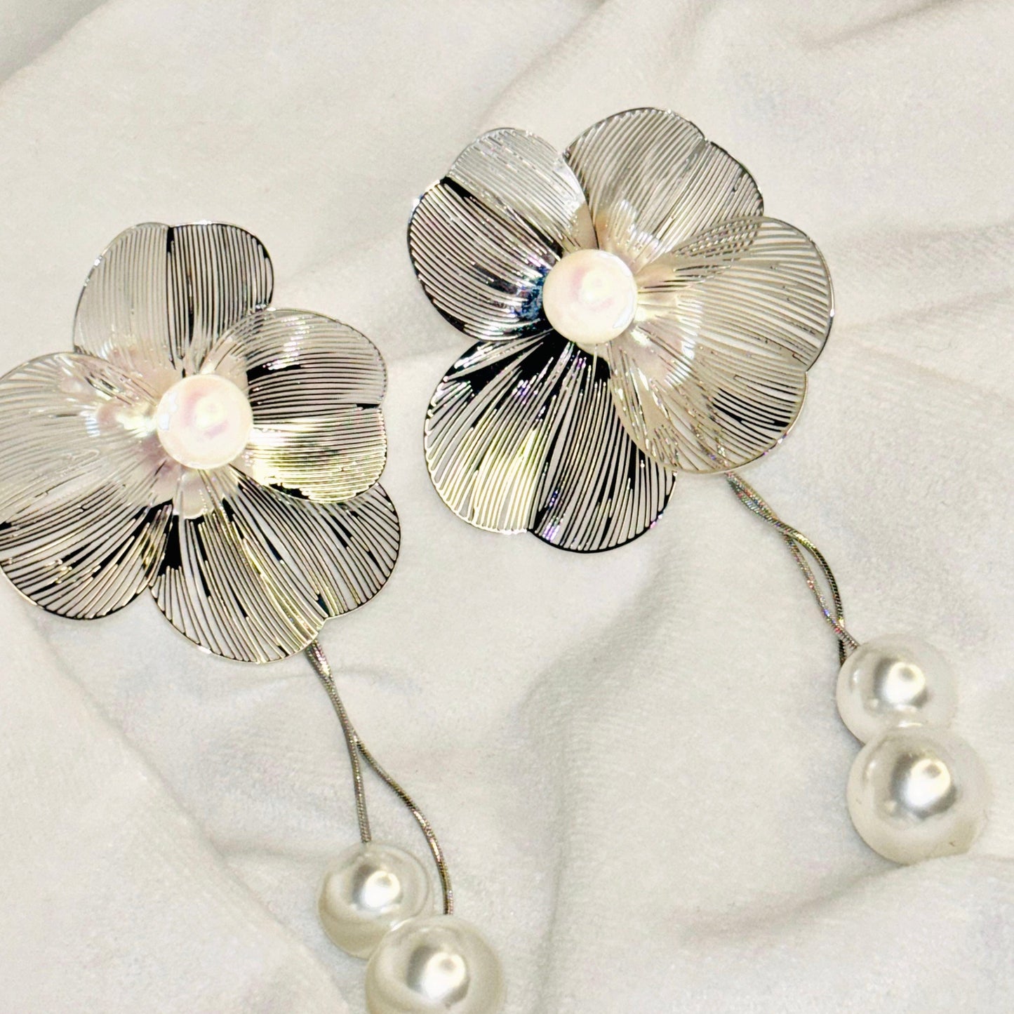 Bloom Dangle Earrings