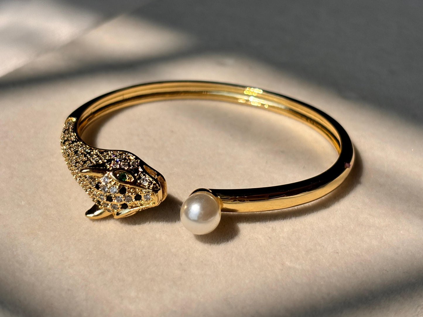 Animal Head Pearl Bangle Bracelet