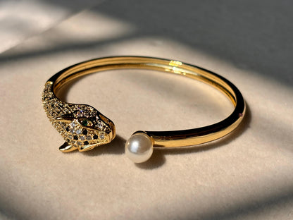 Animal Head Pearl Bangle Bracelet