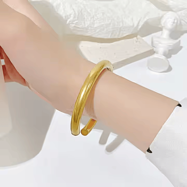 Golden Curve Bracelet