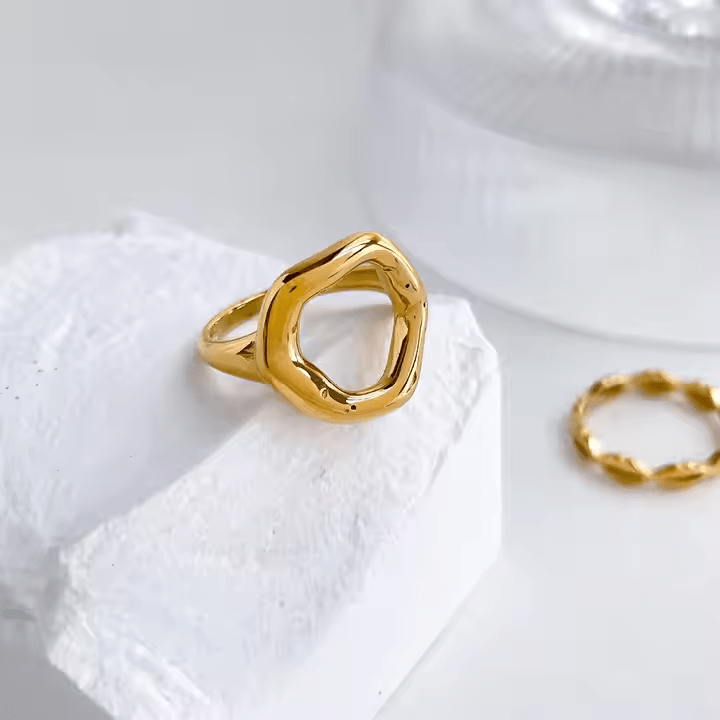 Irregular Circle ring